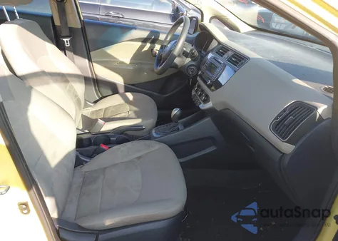 2016 Kia Rio Lx z USA, uszkodzony, nr VIN KNADM4A36G6590506